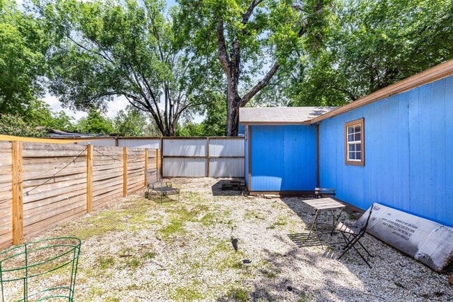 Building Photo - 4609 Gonzales St