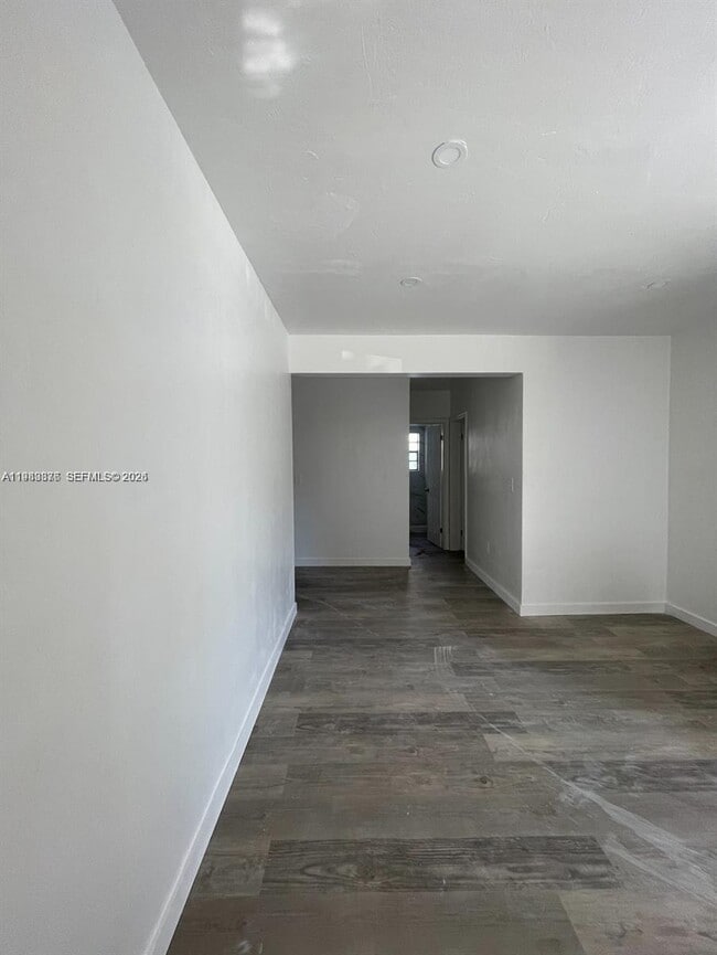 Building Photo - 7600 Dickens Ave