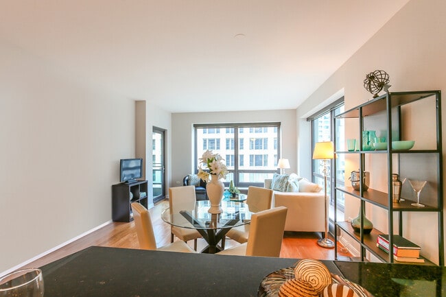 Building Photo - 130 N Garland Ct