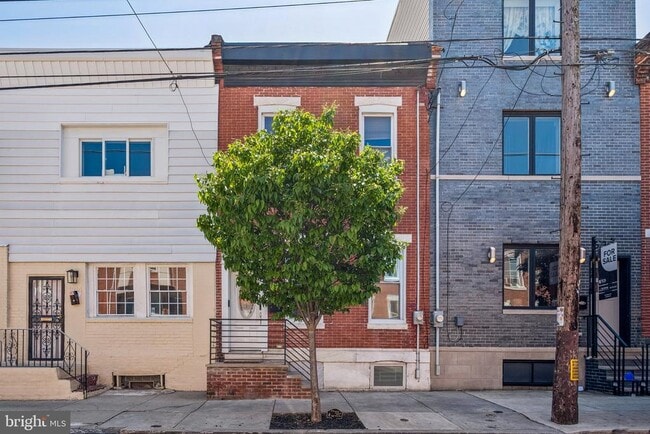 Building Photo - 1816 Dickinson St