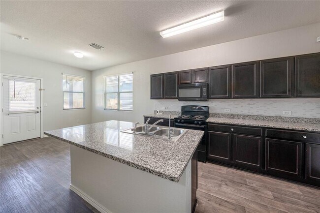 Building Photo - 15106 Kent Justin Dr