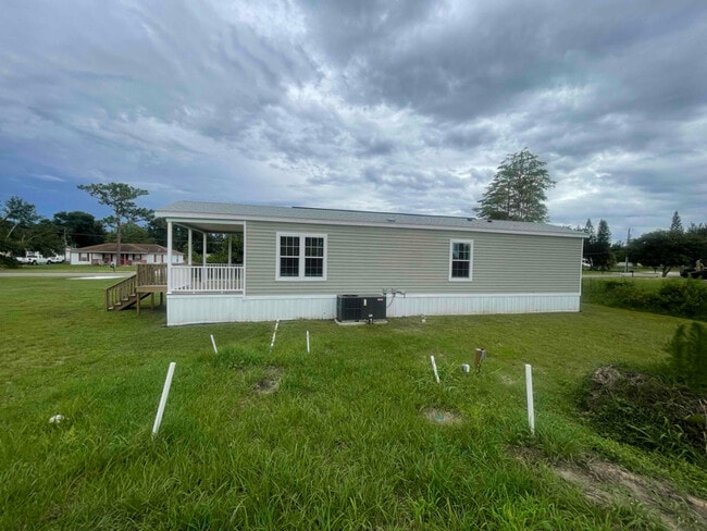 Building Photo - 14545 Congress St