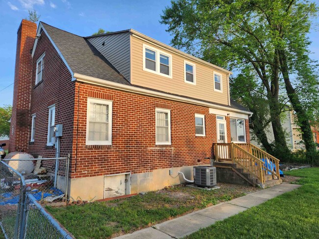Building Photo - 9577 Shenandoah Dr