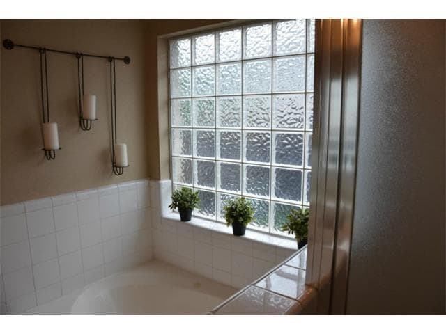 Building Photo - 1010 Gulf Way