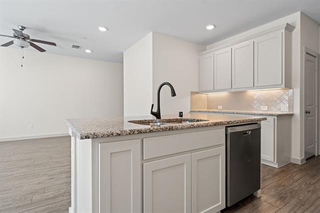 Building Photo - 2716 Starburst Dr