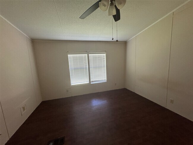 Building Photo - 16415 Tamra Ct