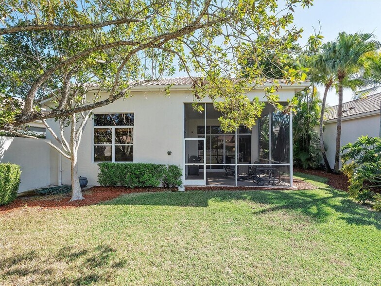 Building Photo - 2553 Bay Pointe Dr