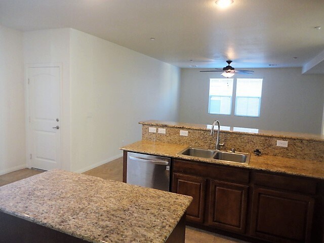 Building Photo - Amazing home in the Inspirada Community.