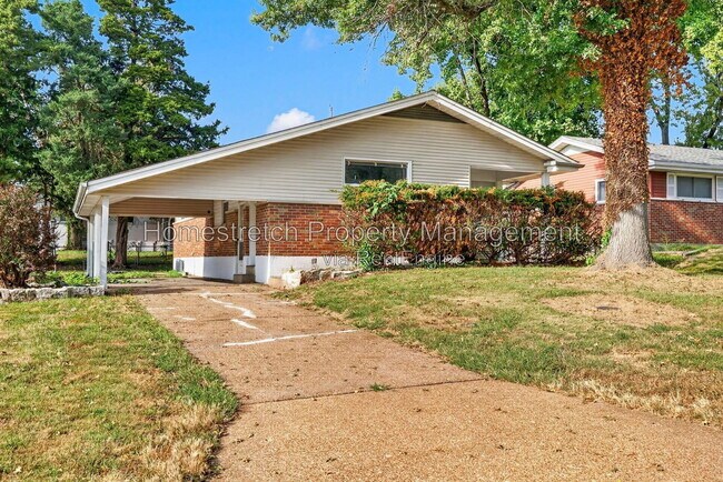 Building Photo - 2247 Hollis Dr