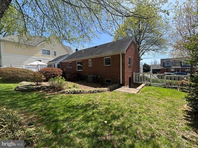 Building Photo - 6413 29th St N