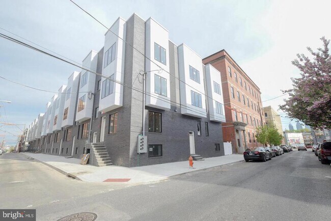 Primary Photo - 1640 Cambridge St