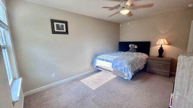 Building Photo - 4209 Longfellow Dr