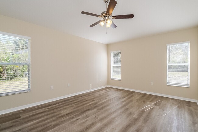 Building Photo - 18254 Cypress Bay Pkwy
