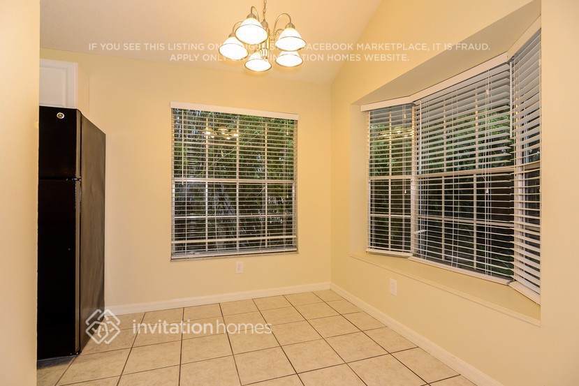 Building Photo - 3764 Carmichael Ct