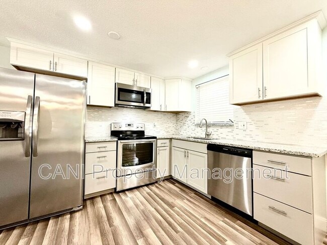 Building Photo - 1529 Culverhouse Dr