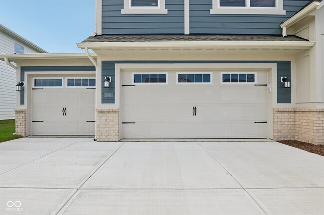 Building Photo - 15480 Postman Rd