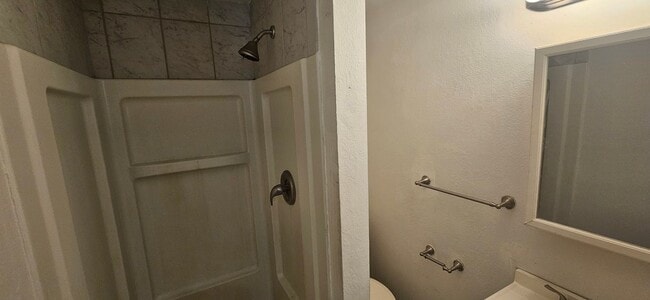 Building Photo - 17 North St