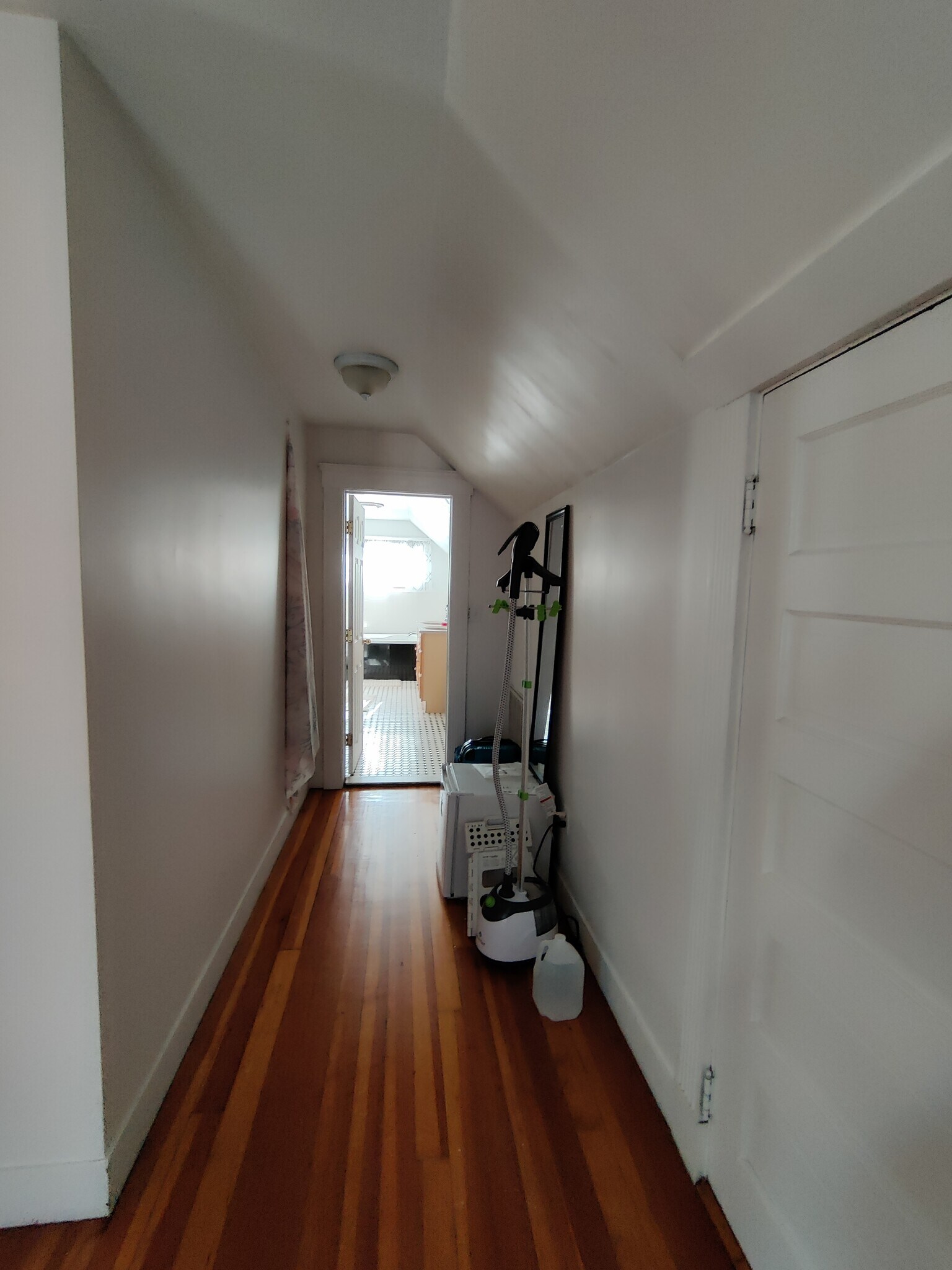 Building Photo - 51 Gardner St