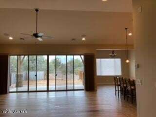 Building Photo - 4850 W Three Forks Rd