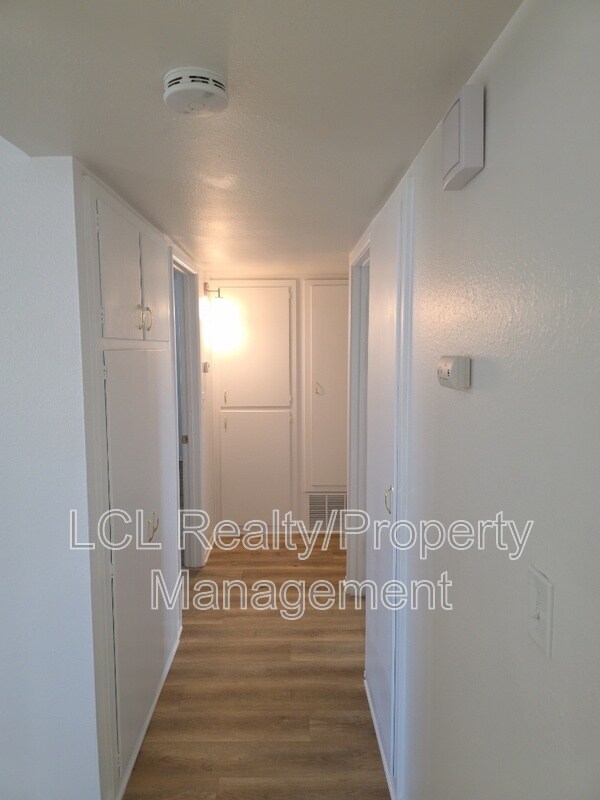 Building Photo - 27111 Wentworth Dr