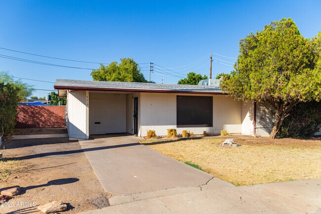 Primary Photo - 4219 N Indian Ln