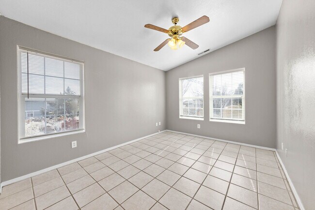 Building Photo - 655 Kane Ct