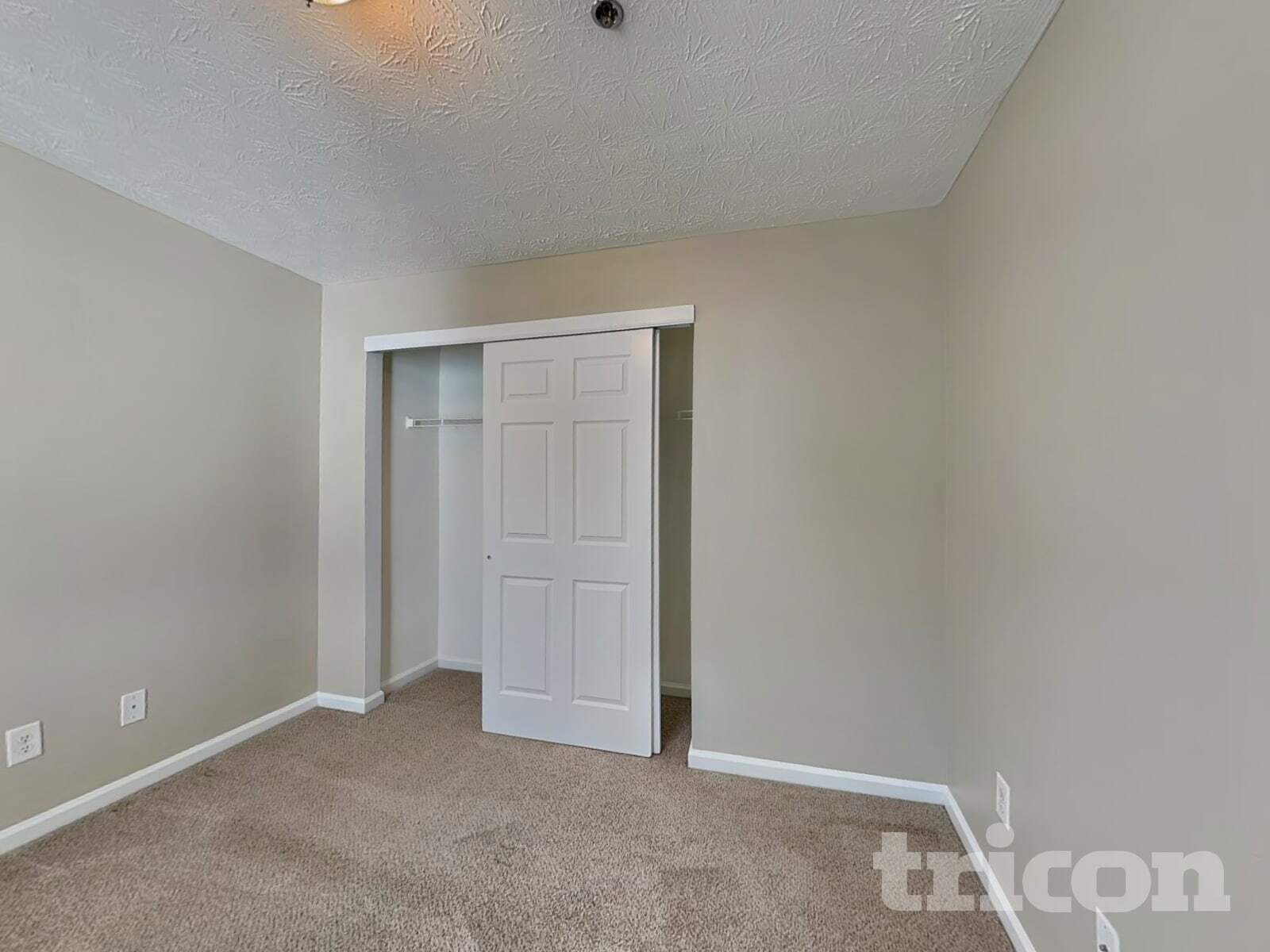 Building Photo - 135 Ellis Drive