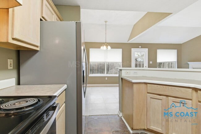 Building Photo - 11352 Fairfield Blvd