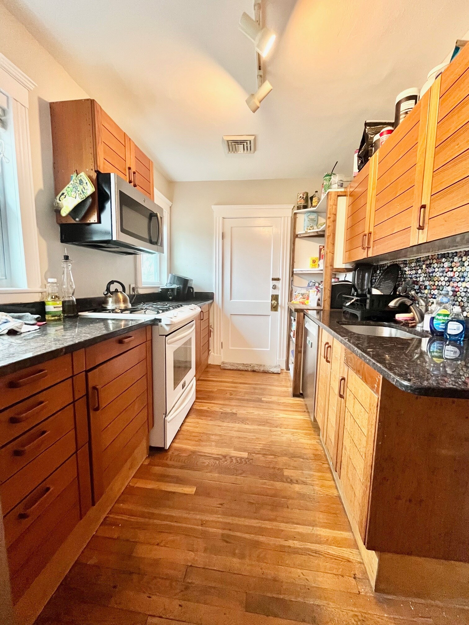 Building Photo - 152 Parker Hill Ave