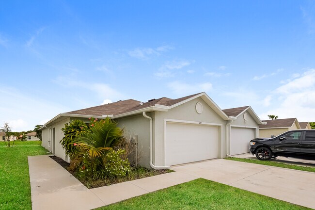 Building Photo - 9078 Aegean Cir