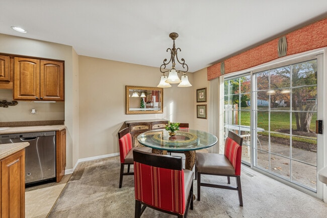 Building Photo - 36119 N New Bridge Ct