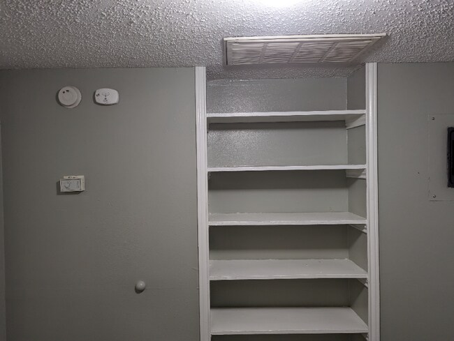 Building Photo - 4100 North St