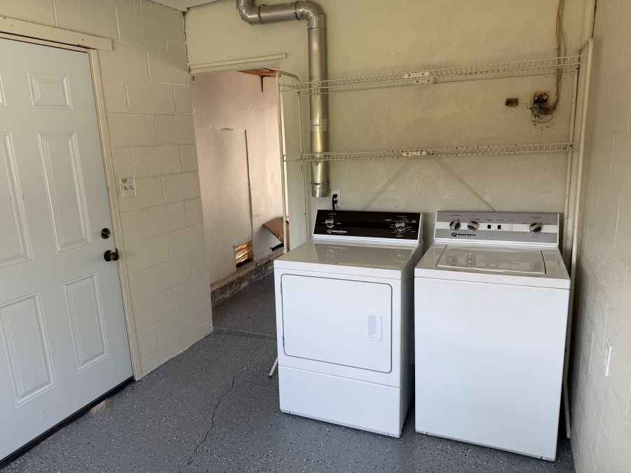 Laundry room with washer & dryer - 3112 Idlewild Way