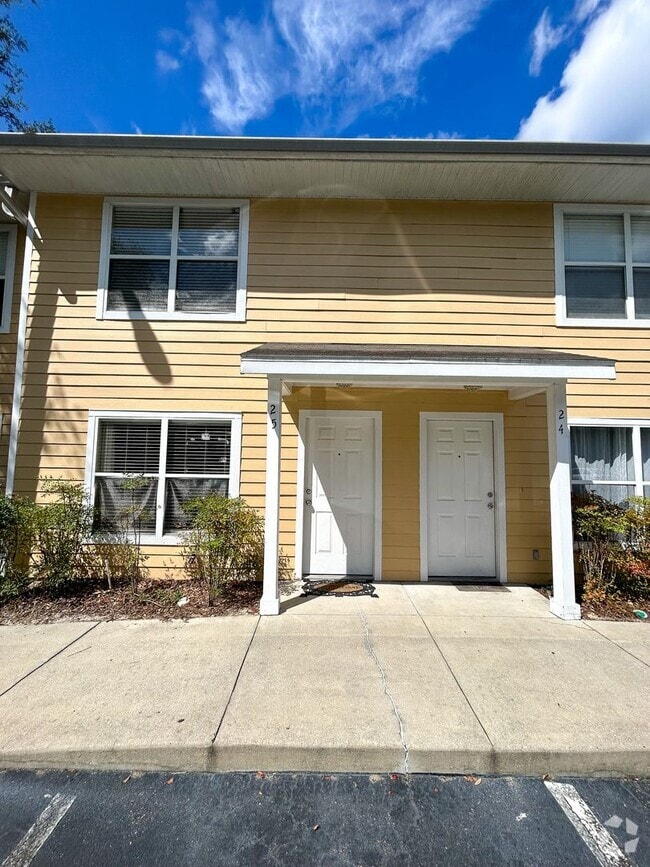 Building Photo - 2/2.5 Cozy Condo in Isabella Park
