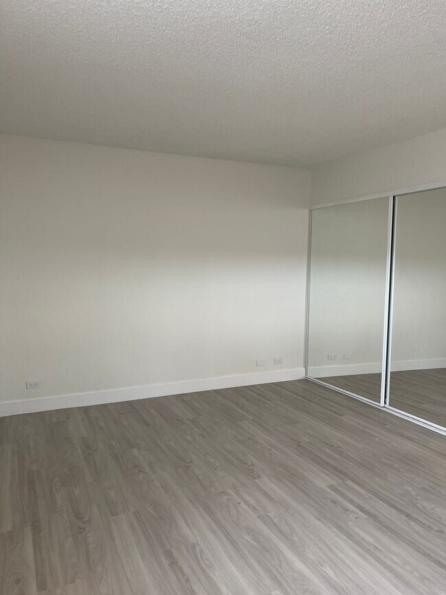 Building Photo - 98-501 KOAUKA LP #1406