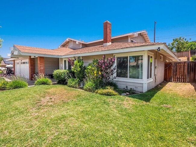 Building Photo - 4207 Rim Crest Dr