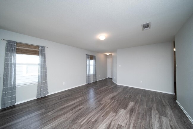 Building Photo - 24023 Swather Wy