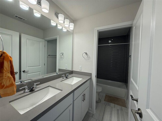 Building Photo - 437 Leeward Pass
