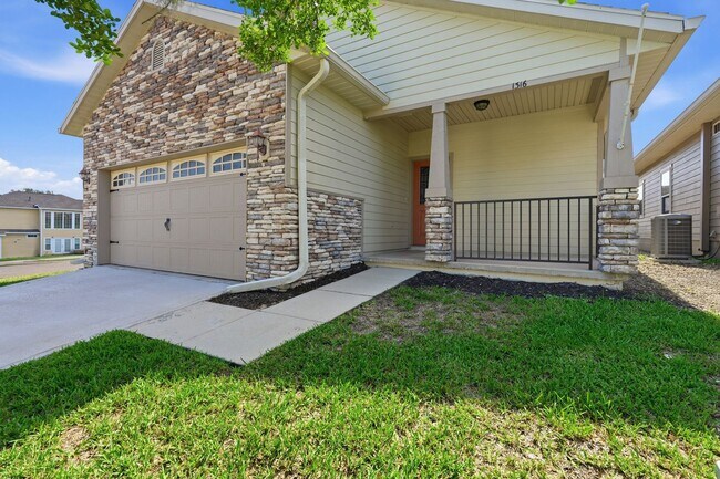 Building Photo - 1316 NW 120th Way