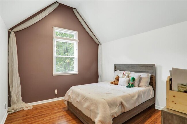 Building Photo - 745 Winterwind Way