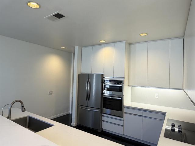 Building Photo - 7490 Via De Fortuna