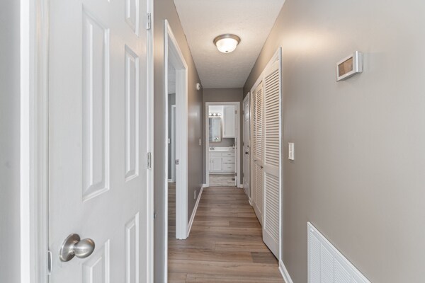 Building Photo - 5244 Village Trce