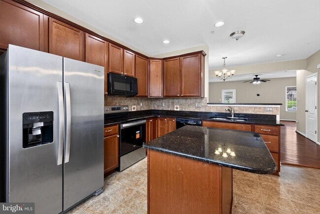 Building Photo - 10382 Lantern Ln