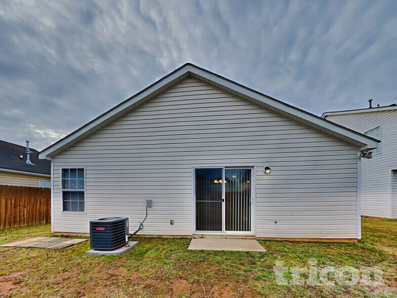 Building Photo - 11608 Stewarts Crossing Dr