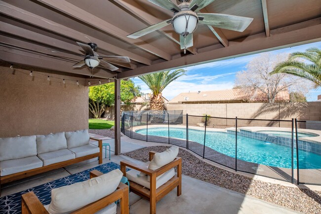 Building Photo - Pool home for rent June 1, 2025