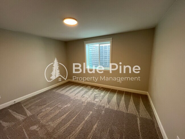 Building Photo - 6326 Ender Ln