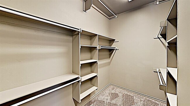 Building Photo - 4201 SE 38th St