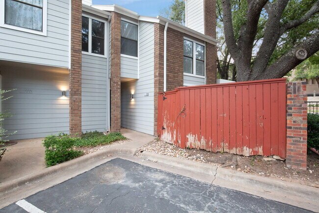 Building Photo - 7635 Guadalupe St
