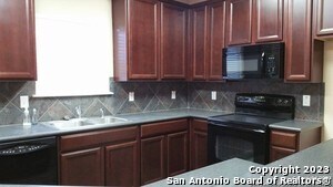 Building Photo - 14031 Jubilee Way