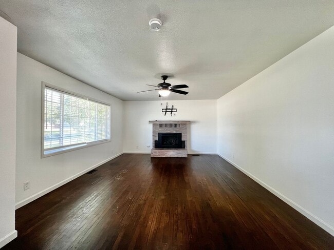 Building Photo - 4206 Onyx Ave